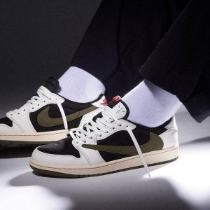 Nike Air Jordan x Travis Scott Shoes On Sale