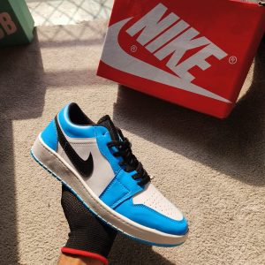 First copy NIke Jordan 1 blue  shoe