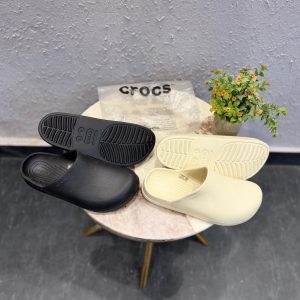 FIRST COPY CROCS DYLAN CLOGS FOR MAN